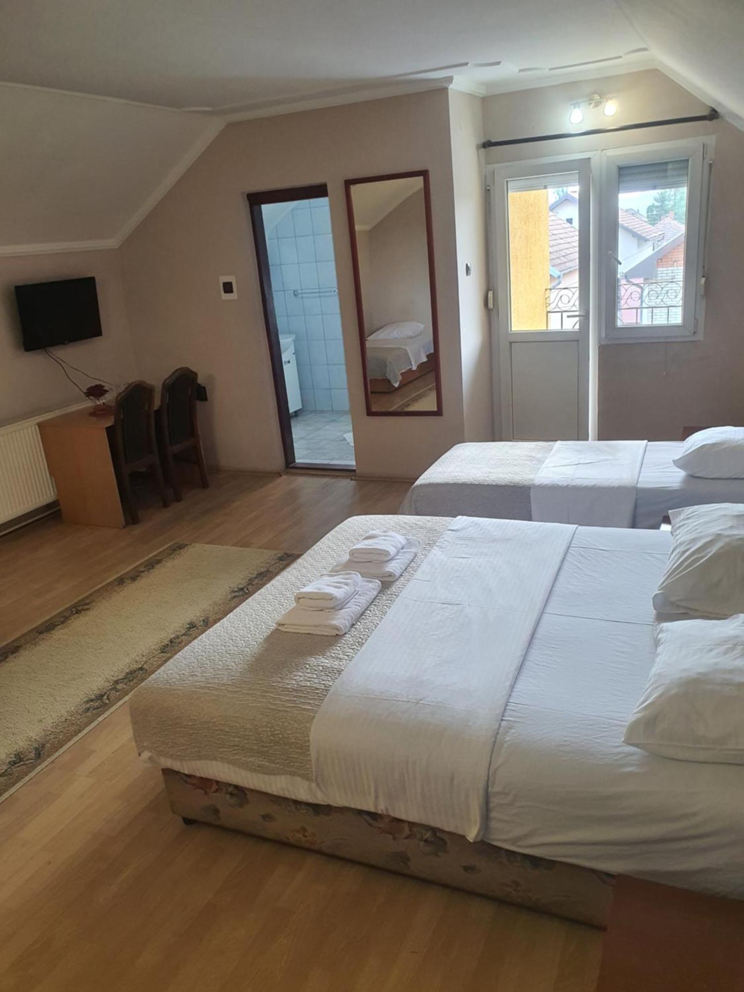Guest House Vila Bor Novi Sad Eksteriør bilde