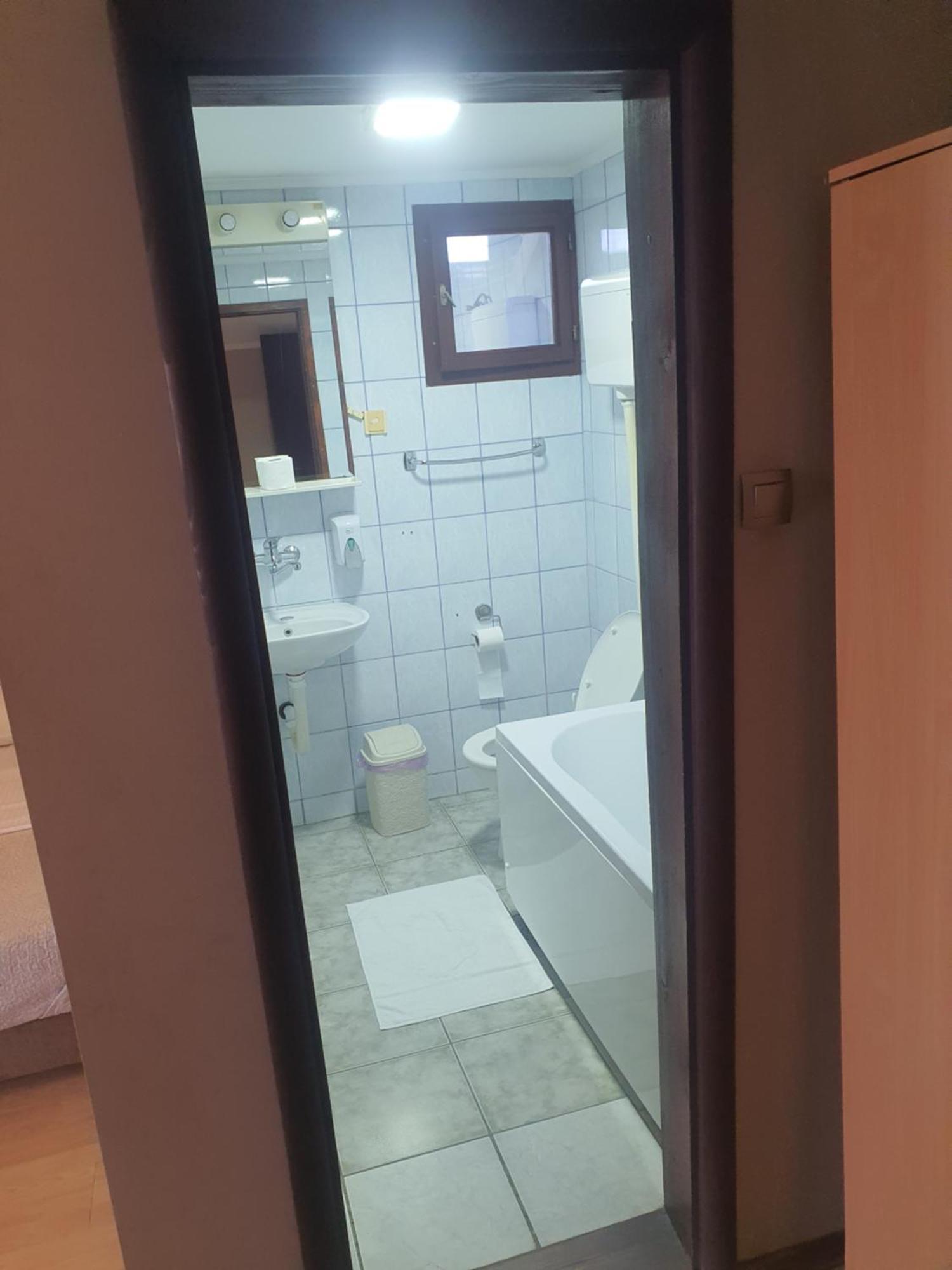 Guest House Vila Bor Novi Sad Eksteriør bilde